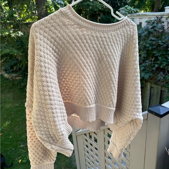 Latest Scoop distressed sweater - Picture 5 of 5
